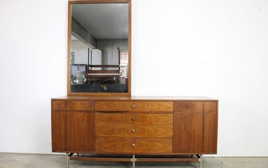 Mid-Century Modern Kroehler Dresser/Credenza w/ Mirror
