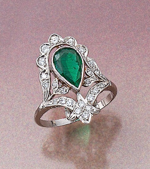 Platinum Art-Deco ring with emerald and diamonds ,...