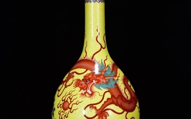 Qing Dynasty Qianlong Period Famille Rose Double Dragon Pattern Climbing Flower Long Neck Vase