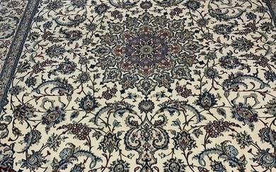 Semi Antique Hand Woven Persian Silk&Wool 6 La Nain
