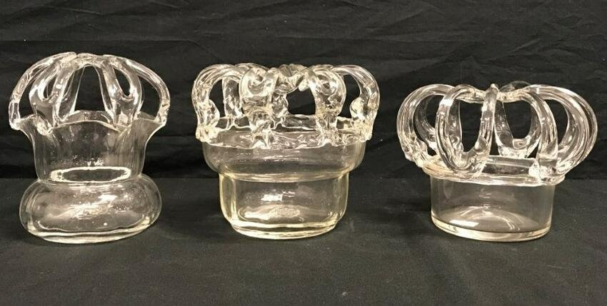 THREE CRYSTAL FLOWER FROGS OR BRIDES BANKS