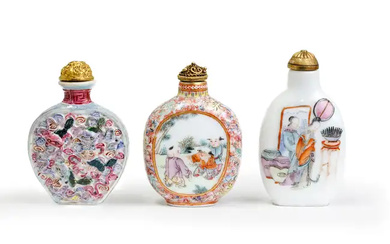 Three Chinese famille rose snuff bottles Late Qing dynasty, apocryphal Qianlong seal...