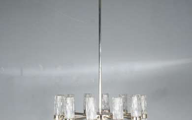 VENINI. 12-armed chandelier, 1960s, Italy.