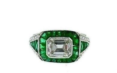 VINTAGE Platinum, Emerald & Diamond Engagement Ring Art