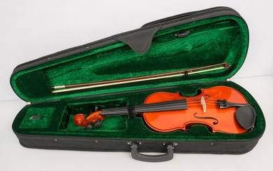 Victor Oldenburg Violin with Bow