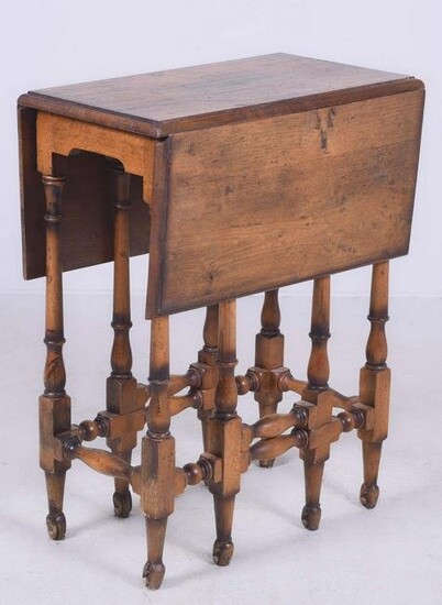 William and Mary style drop leaf table