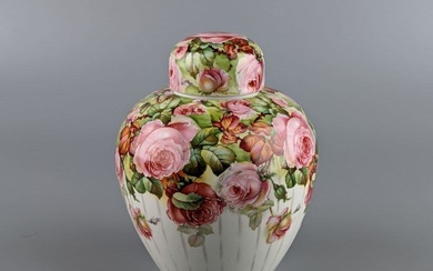 Чайница с крышкой. Цветочный орнамент розы.