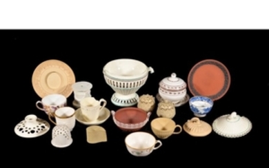 A mixed assortment of Wedgwood and other ceramics