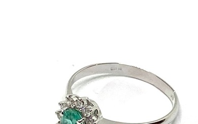 18 kt. White gold - Ring - 0.53 ct Emerald - Diamonds