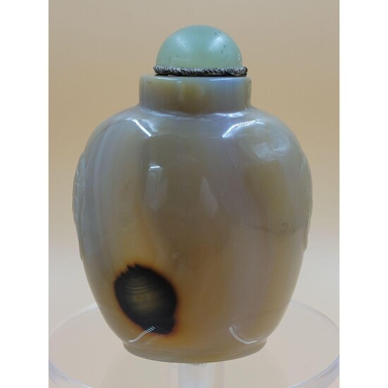19th Century Carved Agate Chinese Snuff Bottle