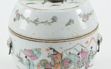19th century Chinese famille rose porcelain covered jar