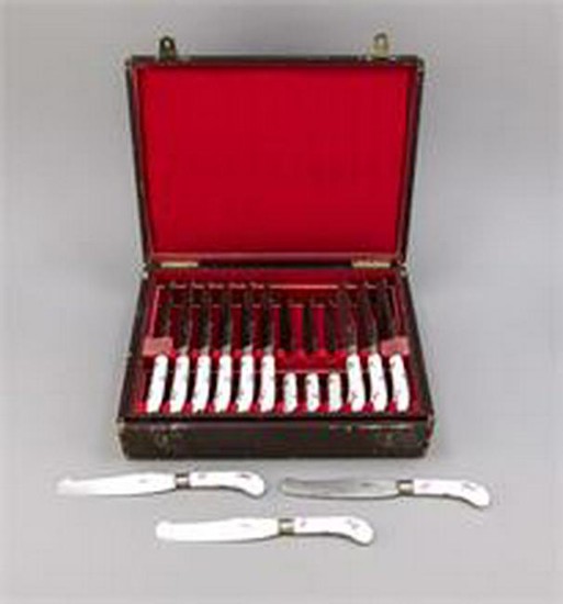 24 knives in the box, mid-19th century, Saxony, metal