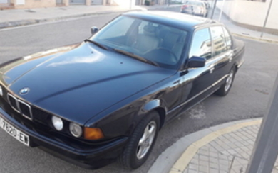 BMW - 730i - 1989
