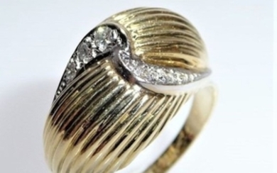 Künstlerische Handarbeit - 14 kt. Yellow gold - Ring, massive 8.0 g - 6 diamonds 0.20 ct.