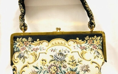תיק יד דמוי גובלן, וינטאג', יפיפה, מסגרת נחושת, תוצרת אנגליה, חתום, מצב מושלם, 28X33 ס"מ