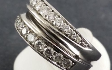 14 kt. White gold - Diamond Ring - 585 Gold - 20 Diamonds - 0.89 ct - 0.89 ct Diamond