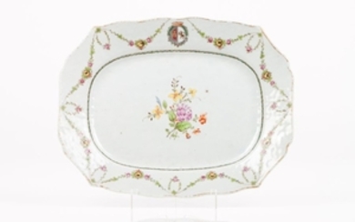 A scalloped dish Chinese export porcelain Polychr…