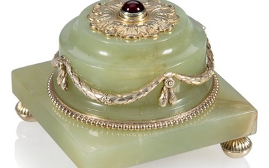 82013: A Fabergé Gilt Silver-Mounted Bowenite Bell Pus