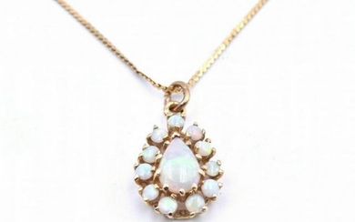 14k Yellow Gold Vintage Opal Pendant Necklace