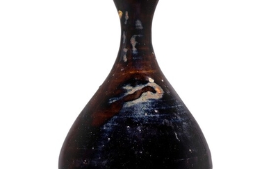 A BLACK-GLAZED YUHUCHUNPING JIN - YUAN DYNASTY | 金至元 黑釉玉壺春瓶