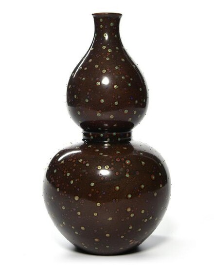 A CHINESE BROWN GLAZED DOUBLE GOURD VASE, CHINA