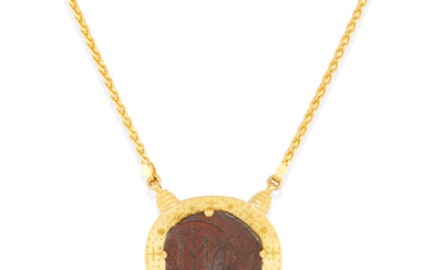 A GOLD AND COPPER COIN NECKLACE, 1922