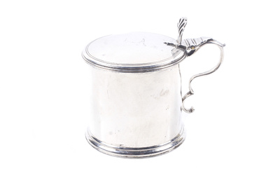 A George III silver drum shaped mustard pot.