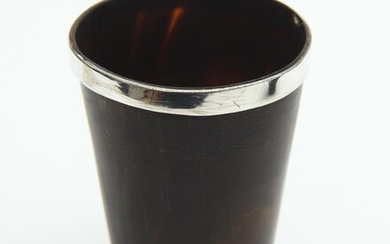 A STERLING SILVER MOUNTED HORN BEAKER WITH GLASS BASE, LEONARD JOEL LOCAL DELIVERY SIZE: SMALL