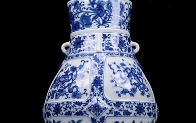 A Superb Blue And White 'Weapons Of The Eight Immortals' Vase