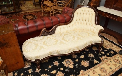 A VICTORIAN CHAISE LOUNGE