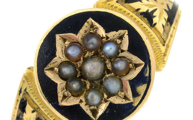 A late Victorian gold split pearl and enamel mourning ring.