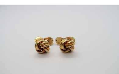 A pair of 14ct yellow gold hallmarked cufflinks, approx 9 gr...