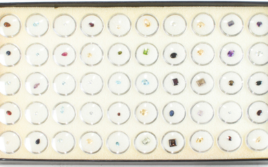A tray of unmounted gemstones