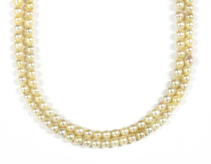 A two row graduated cultured freshwater pearl necklace