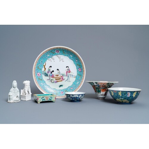 A varied collection of Chinese porcelain, 18/20th C.Descript...