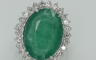 AIG Certified - 14 kt. White gold - Ring - 8.91 ct Zambian Emerald - VS 1.50ct Diamond