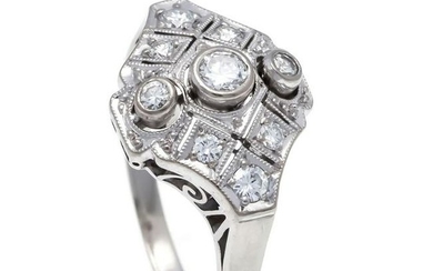 Art Deco diamond ring WG