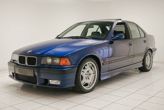 BMW - E36 M3 Sedan - 1995