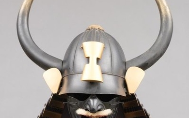 Black lacquered yoroi suit-of-armour - lacquered metal - Japan - Mid Showa period