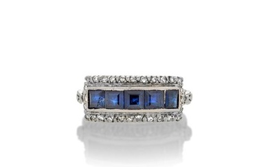 Bridge ring in white gold, diamonds and sapphires