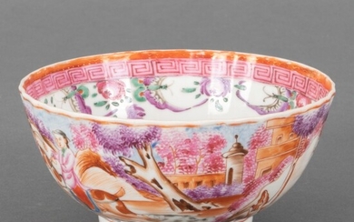 Chinees porseleinen kom met mandarijnendecor: Europees jachttafereel, binnenin bloemen,...