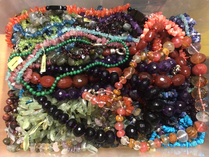 Collection of semi precious bead necklaces and bracelets including quartz, cultured pearls, tiger's eye, turquoise, carnelian etc (3 trays)