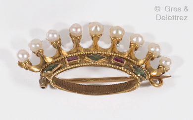 Crown" brooch in yellow gold, adorned with pearls, rubies and...