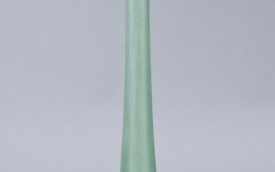 DAUM - Nancy Vase soliflore à col long et panse aplatie en verre marmoréen bleu...