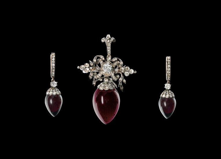 A Diamond and Garnet Jewellery Set
