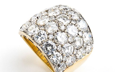 Diamond gold band ring
