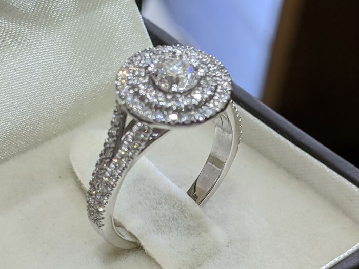 Double Halo Diamond Engagement Ring - 14 kt. White gold - Ring - 0.50 ct Diamond - Diamonds