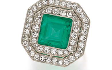 Emerald-Diamond-Ring