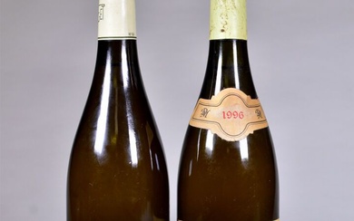Ensemble de 2 bouteilles composé de : - 1 bouteille, Corton-Charlemagne Grand Cru, Verget, 2009....