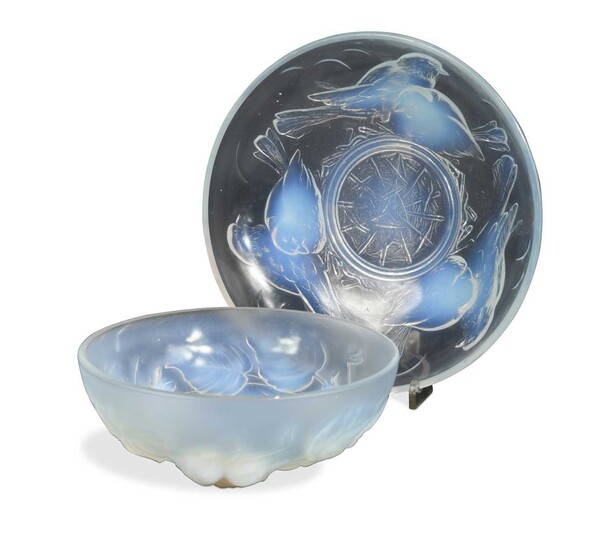 Etling, France, an opalescent glass bowl